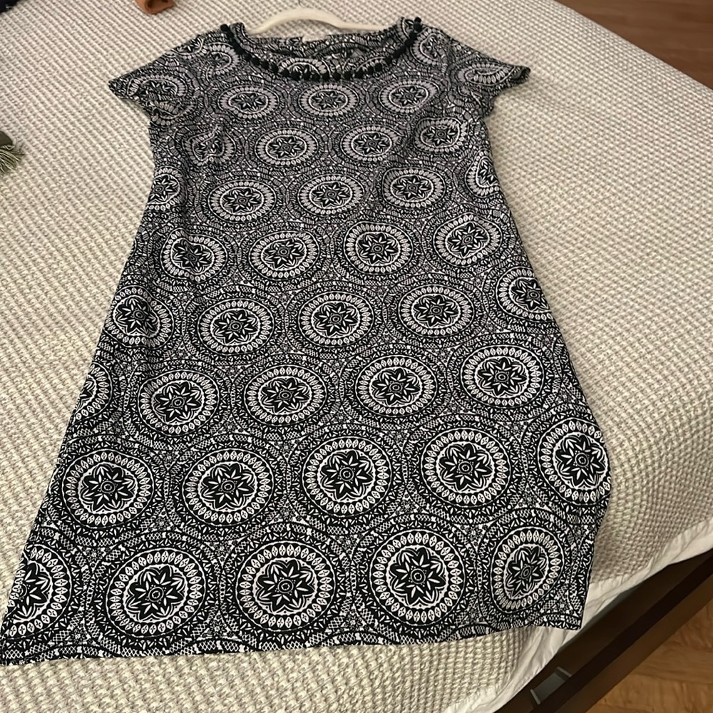 Talbots M cotton shift dress excellent condition like new black white